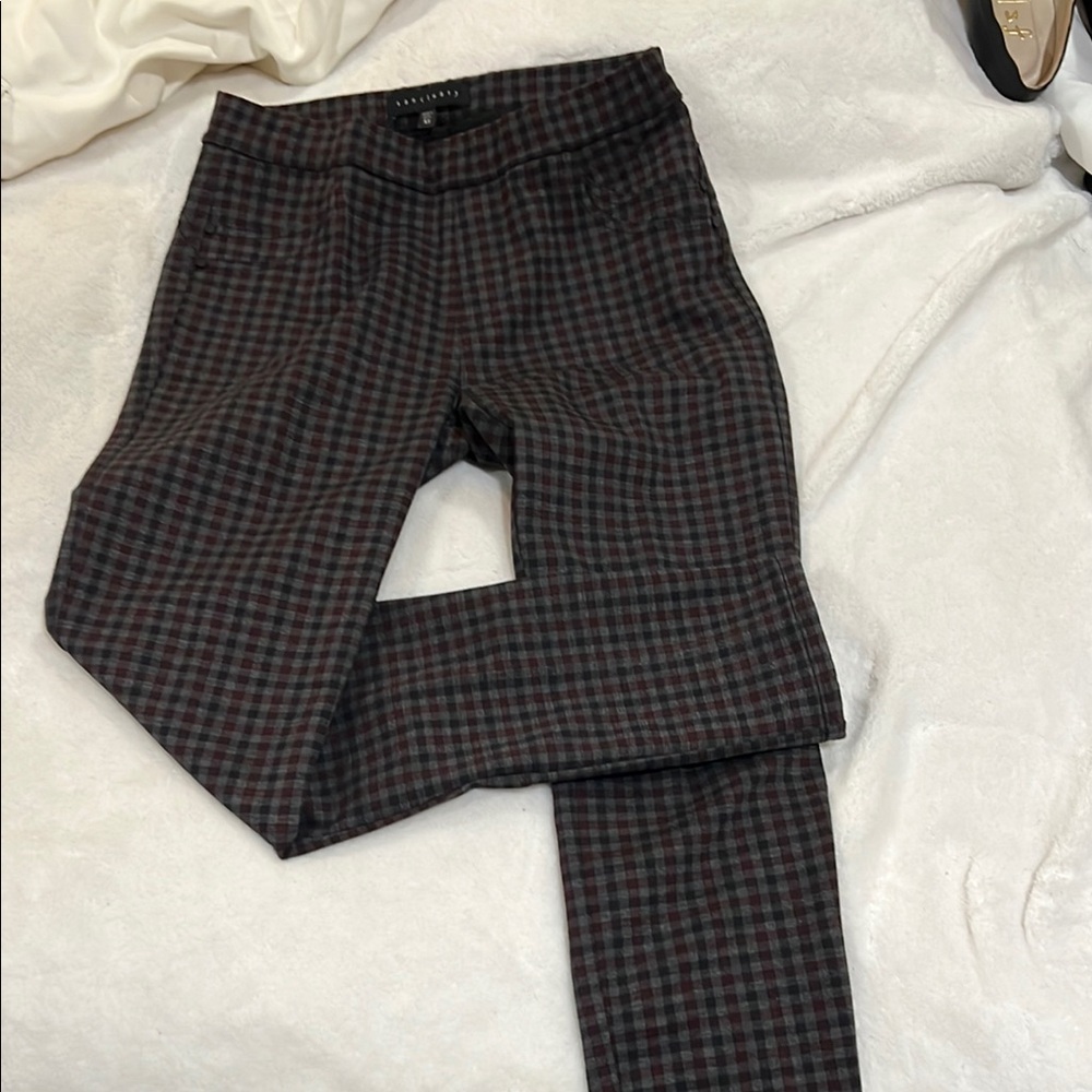 Sanctuary Black and Gray Dress Pants with Classic Check Pattern